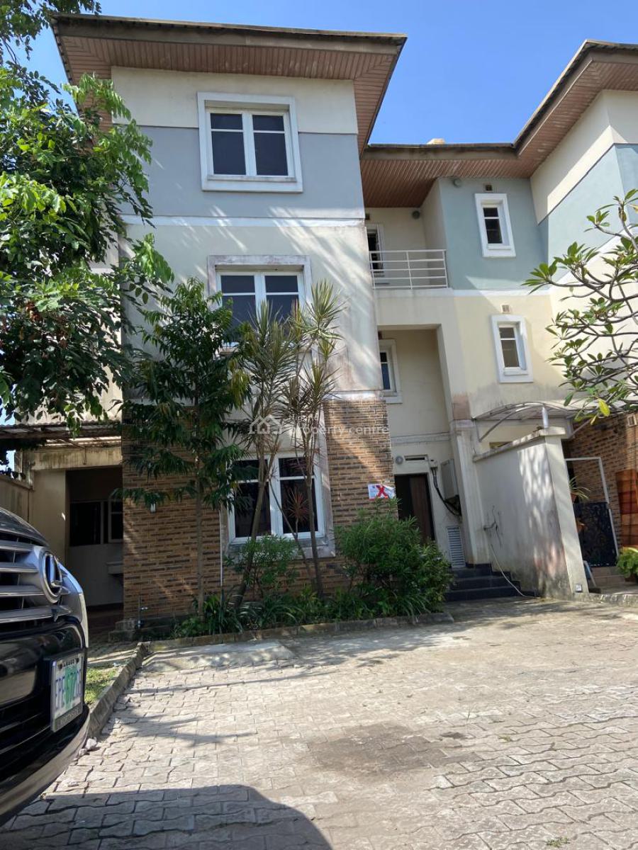 Well Maintained 4 Bedroom Terrace House with Bq, Estate Off New Market Road, Oniru, Victoria Island (vi), Lagos, Terraced Duplex for Sale