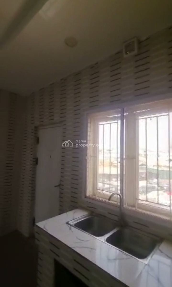 Spacious Standard 3 Bedroom Apartment with Acs, Airport Road Junction, Jabi, Abuja, Flat / Apartment for Rent