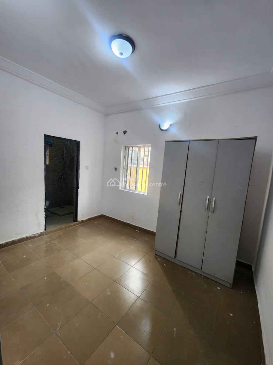 Relatively New 3-bedroom Flat Ground Floor, Off Randle Avenue Off Akerele, Ogunlana, Surulere, Lagos, House for Rent