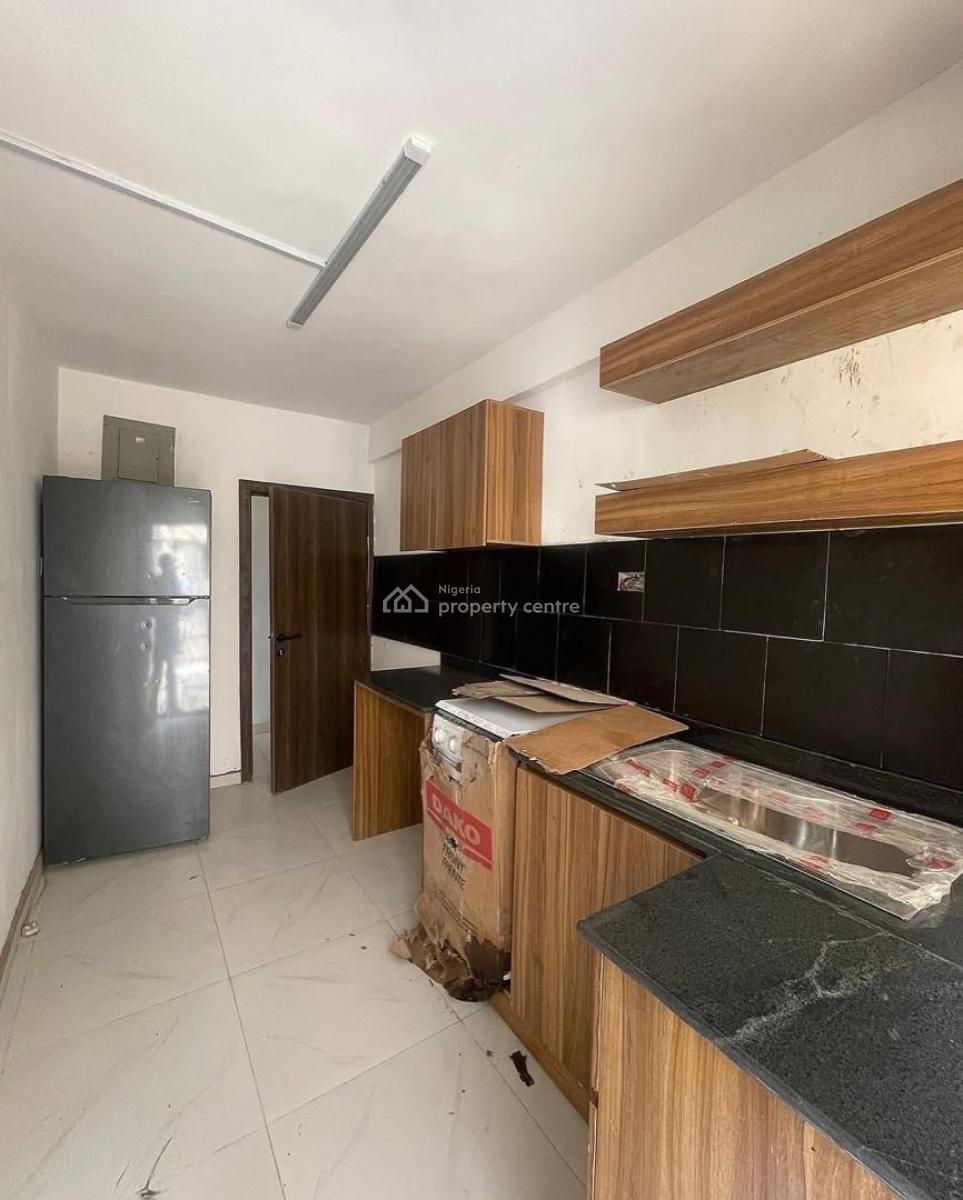 Lovely Finished 3 Bedroom Apartment, Off Randle Avenue, Surulere, Lagos, Flat / Apartment for Sale