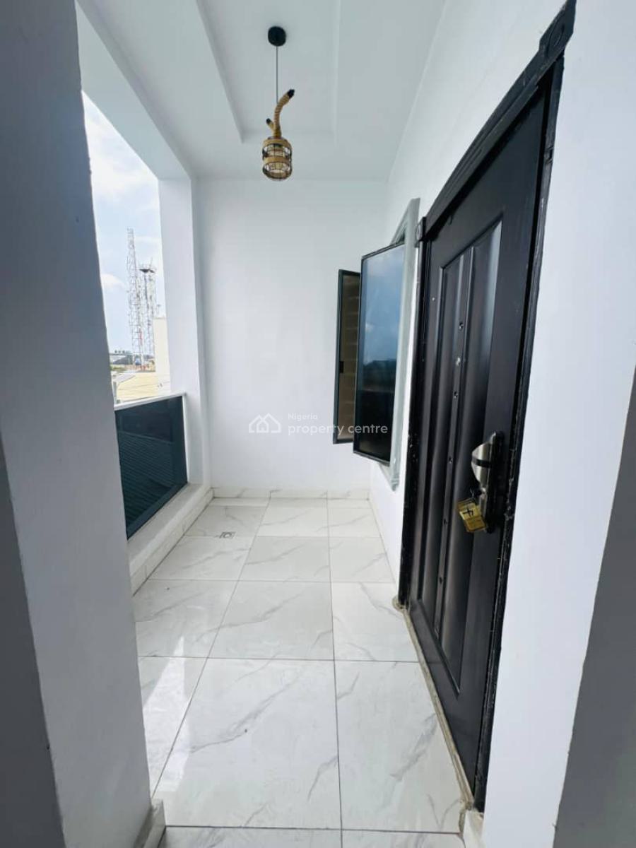 Lovely Finished 3 Bedroom Apartment, Off Randle Avenue, Surulere, Lagos, Flat / Apartment for Sale