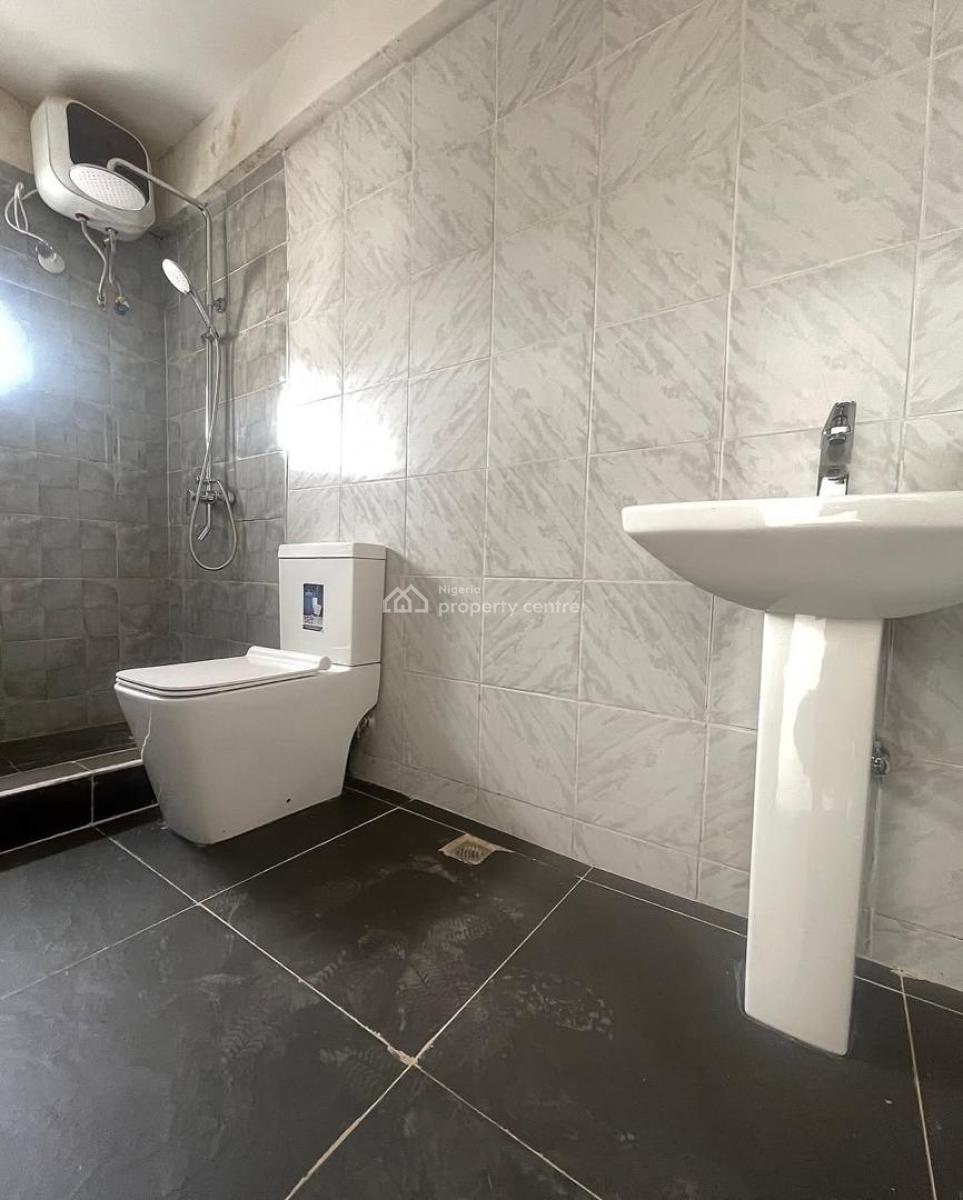 Lovely Finished 3 Bedroom Apartment, Off Randle Avenue, Surulere, Lagos, Flat / Apartment for Sale