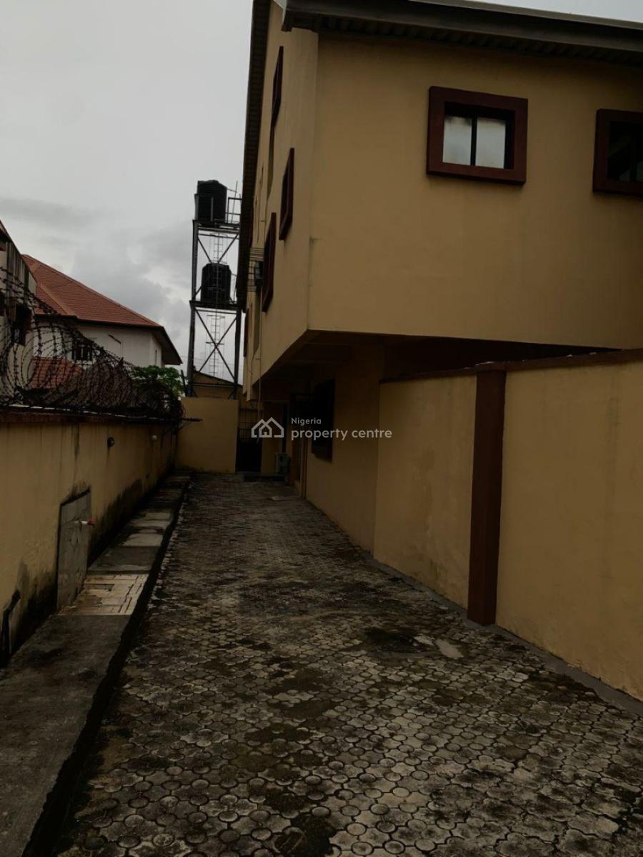 4 Bedroom Semi Detached House with Bq, Off Admiralty Way, Lekki Phase 1, Lekki, Lagos, Semi-detached Duplex for Rent