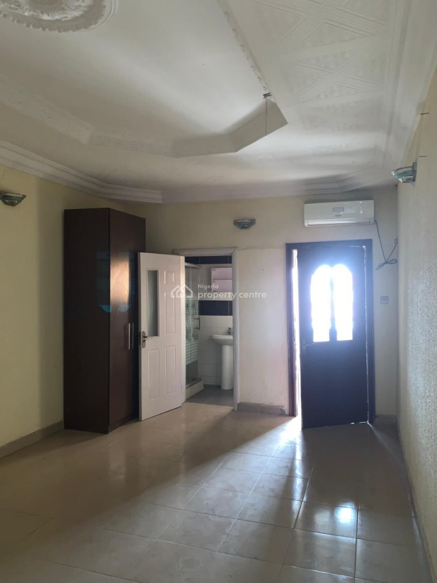 4 Bedroom Semi Detached House with Bq, Off Admiralty Way, Lekki Phase 1, Lekki, Lagos, Semi-detached Duplex for Rent