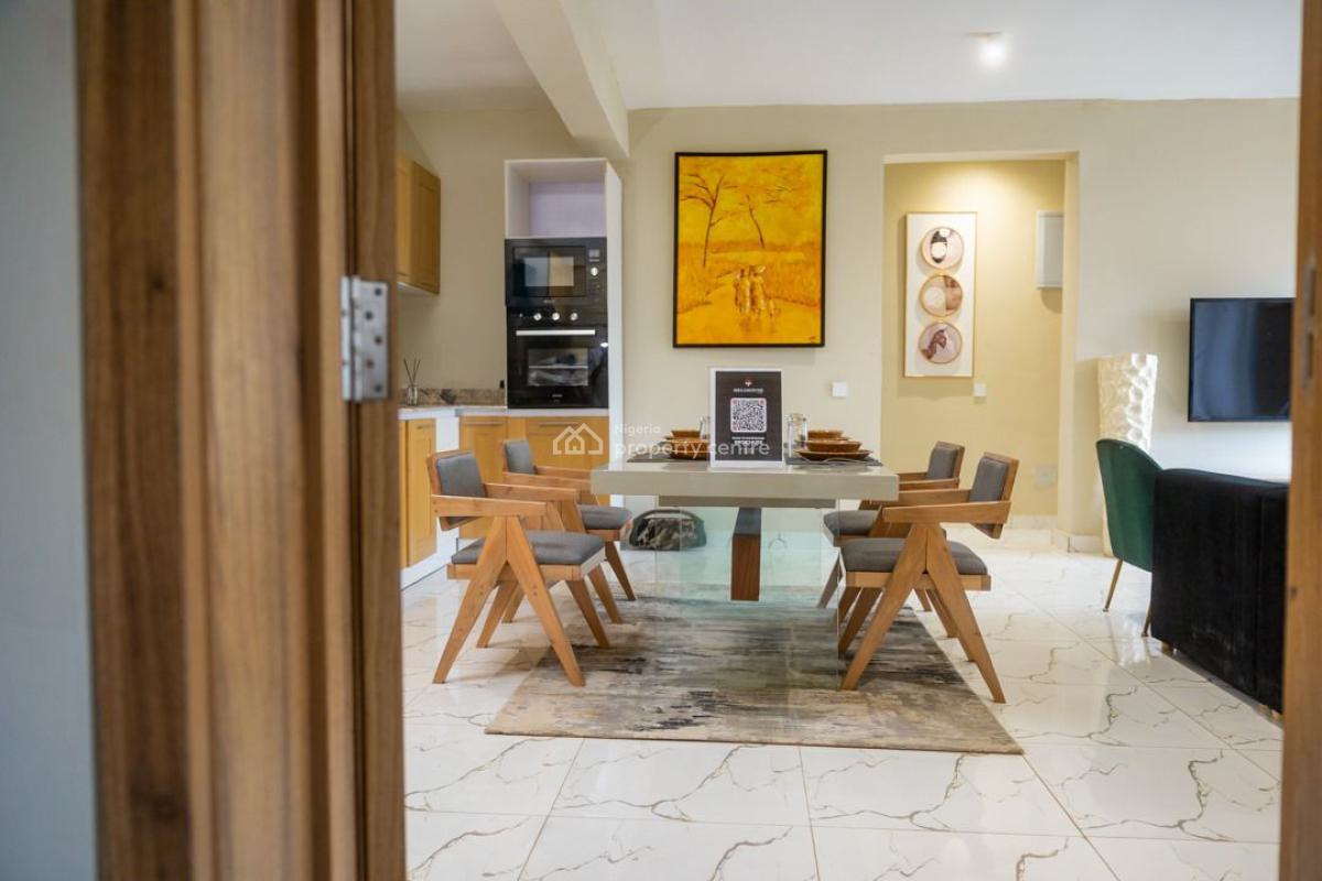 a Spacious Standard Modern 3 Bedroom Apartment, Ogunlana, Surulere, Lagos, Flat / Apartment for Sale