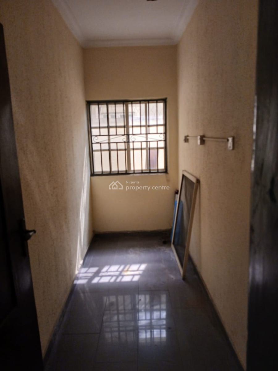 Well Maintained 5 Bedroom Semi Detached House with 2 Room Bq, Off Admiralty Way, Lekki Phase 1, Lekki, Lagos, Semi-detached Duplex for Rent