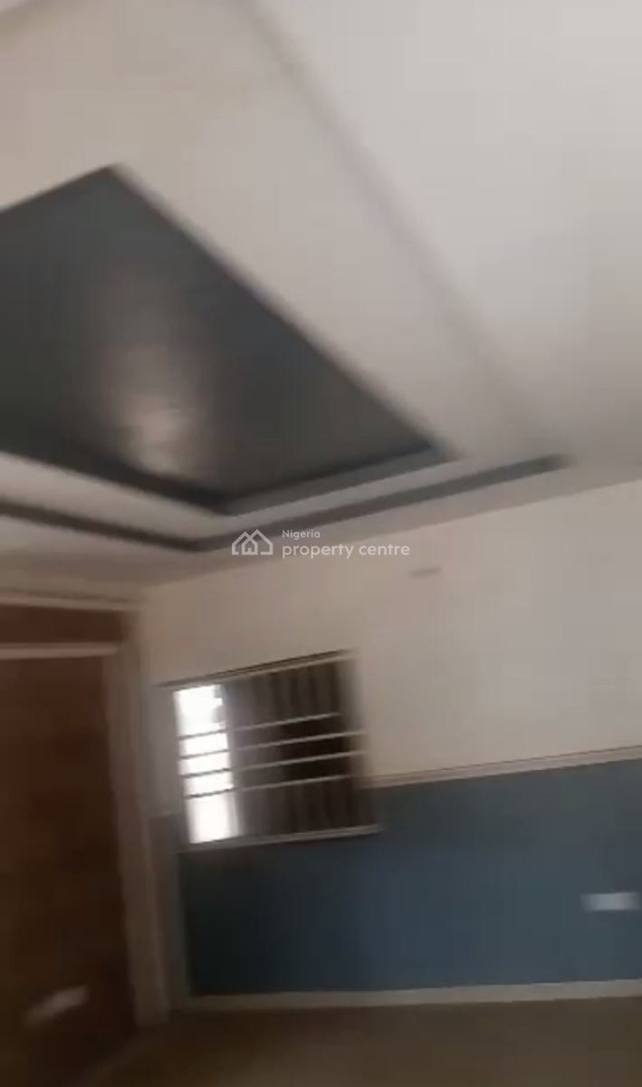 3 Bedroom Bungalow Alone in Compound., 6th Avenue, Gwarinpa, Abuja, Detached Bungalow for Rent