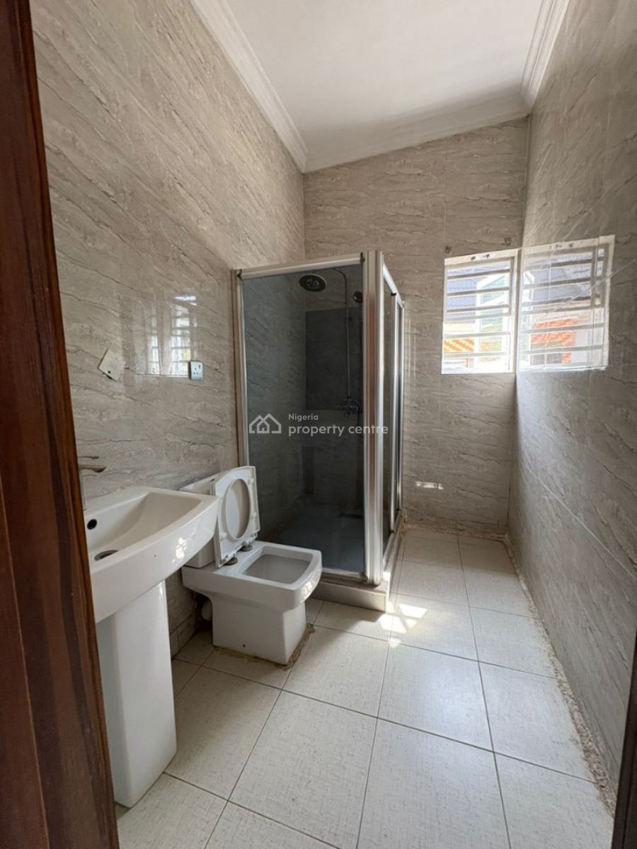 Spacious Master Bedroom, Ikota, Lekki, Lagos, Self Contain (single Rooms) for Rent