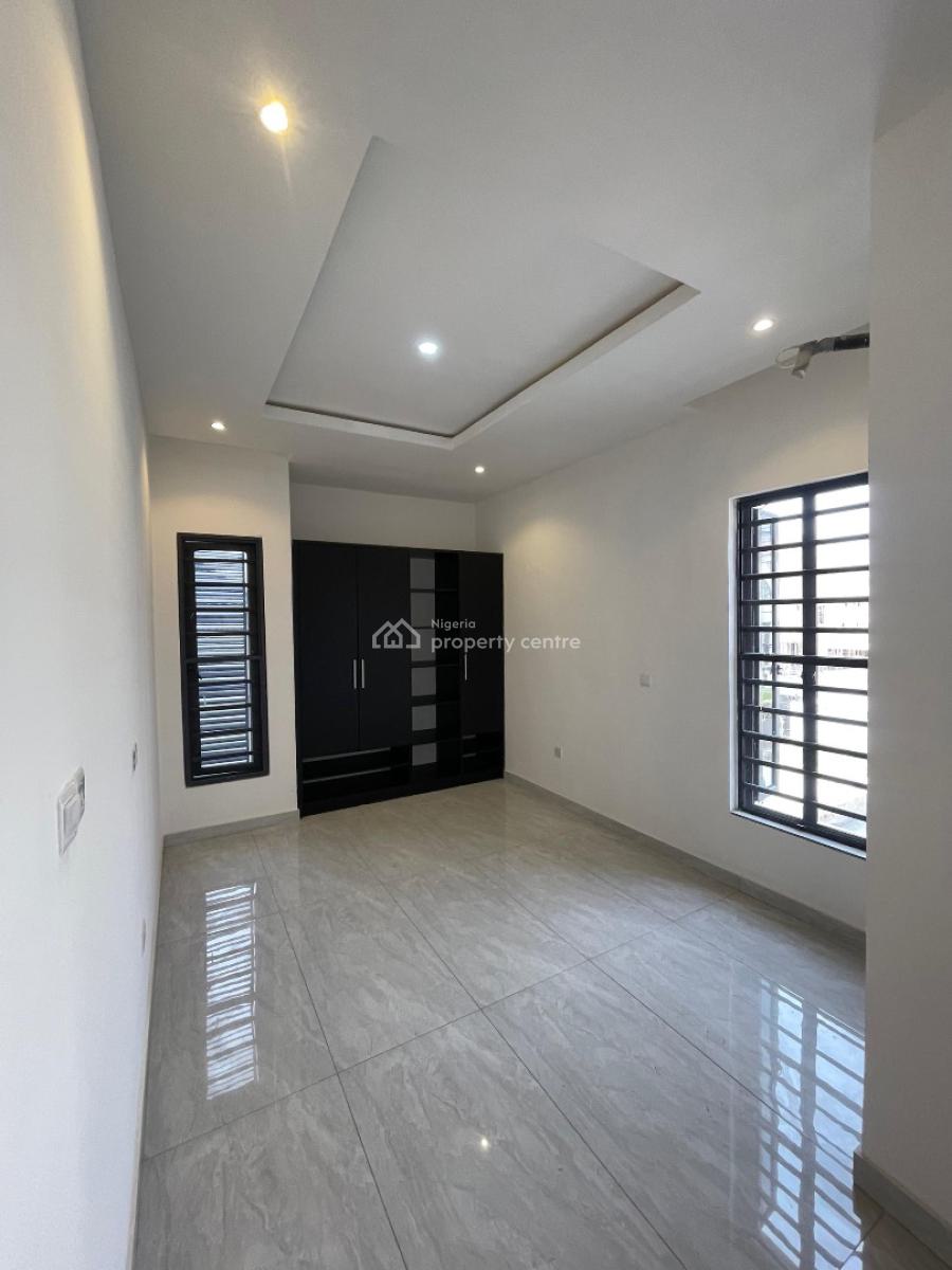 2 Bedroom Serviced Apartment, Ikate, Lekki, Lagos, Block of Flats for Sale