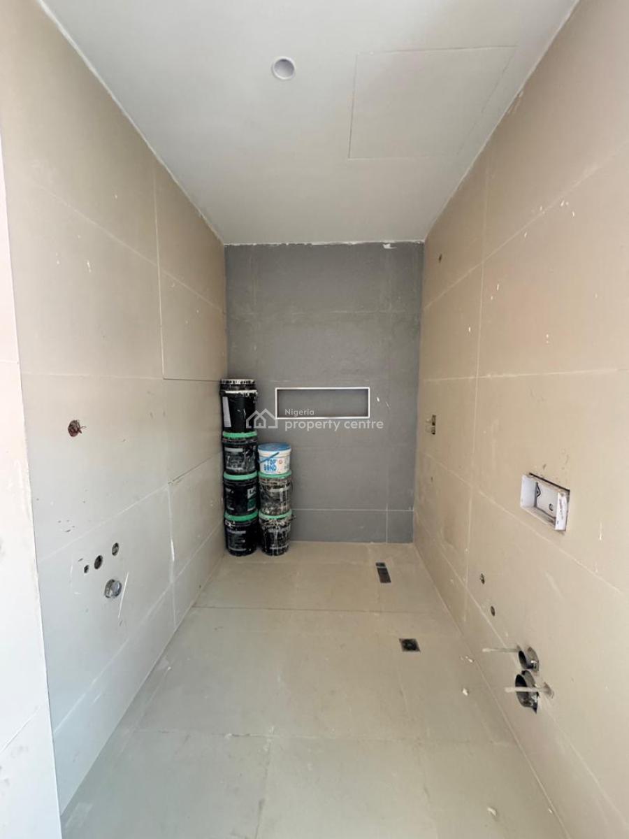 Audacious 2 Bedrooms with Elevator and Gym, Lekki Phase 1, Lekki, Lagos, Flat / Apartment for Sale