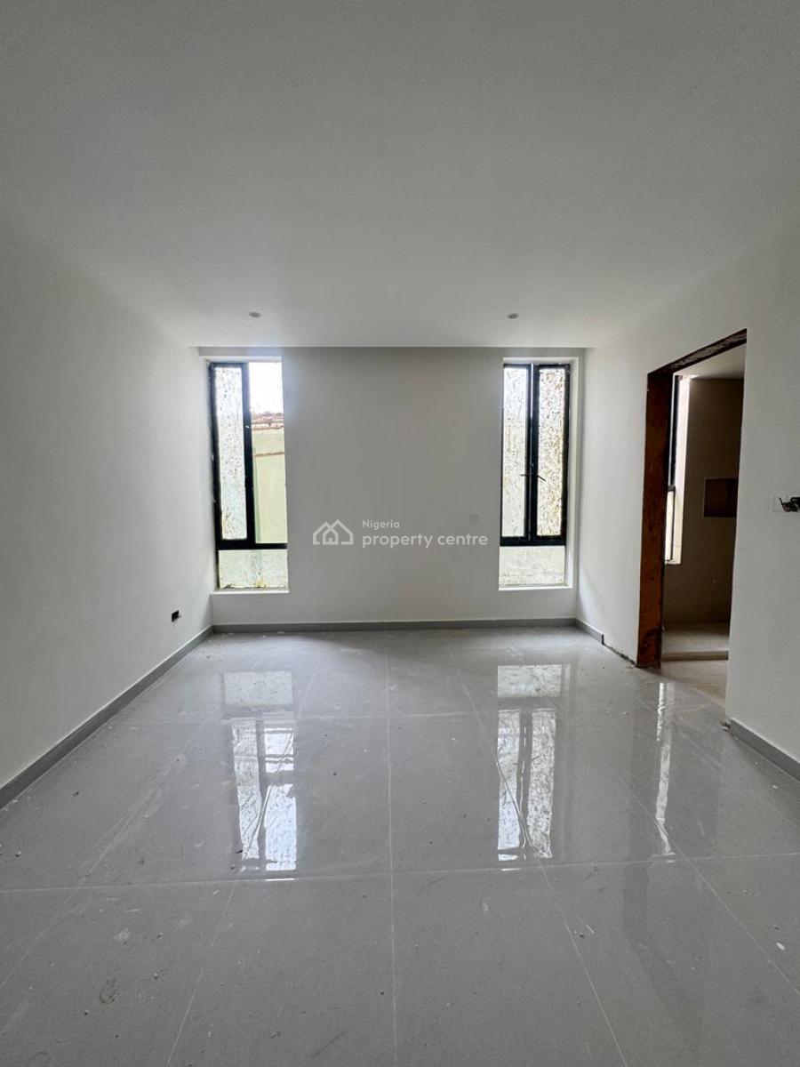 Audacious 2 Bedrooms with Elevator and Gym, Lekki Phase 1, Lekki, Lagos, Flat / Apartment for Sale