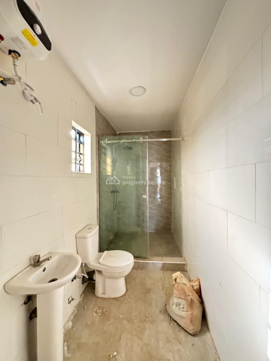 Luxurious 4 Bedroom Semi Detached Duplex with Bq, Magodo, Lagos, Detached Duplex for Sale