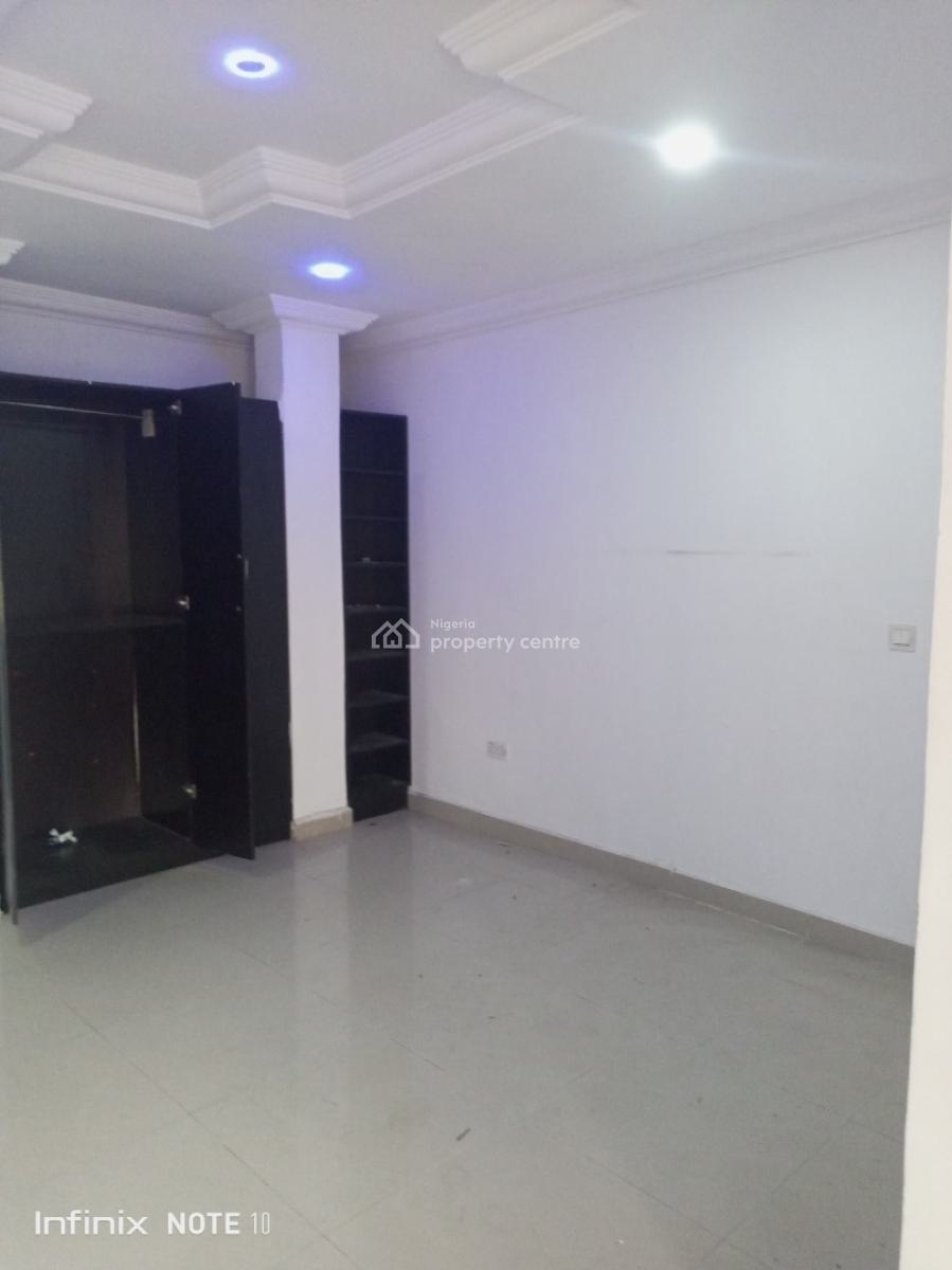 Luxury 2 Bedroom Apartment Upstairs, Off New Road Etiosa, Igbo Efon, Lekki, Lagos, Flat / Apartment for Rent