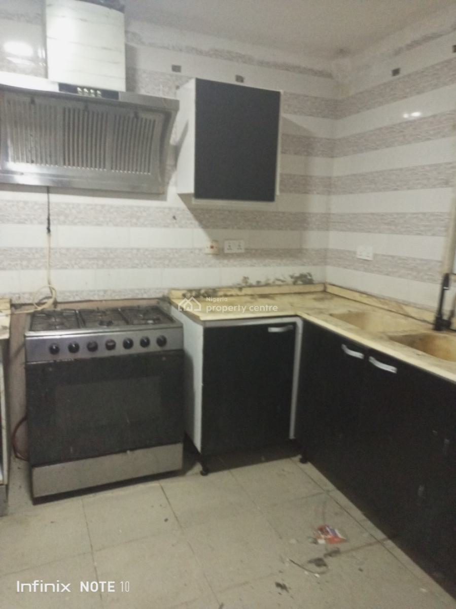 Luxury 2 Bedroom Apartment Upstairs, Off New Road Etiosa, Igbo Efon, Lekki, Lagos, Flat / Apartment for Rent