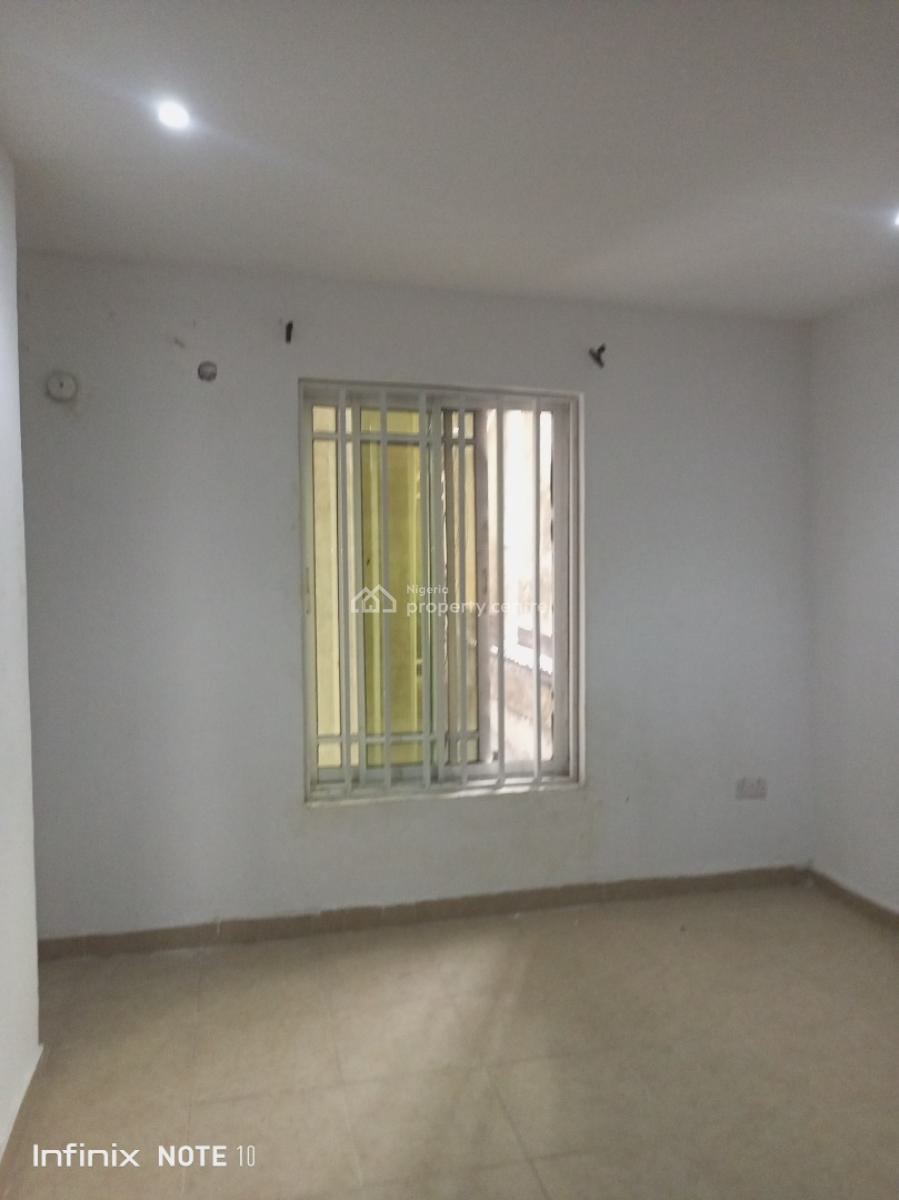 Luxury 2 Bedroom Apartment Upstairs, Off New Road Etiosa, Igbo Efon, Lekki, Lagos, Flat / Apartment for Rent