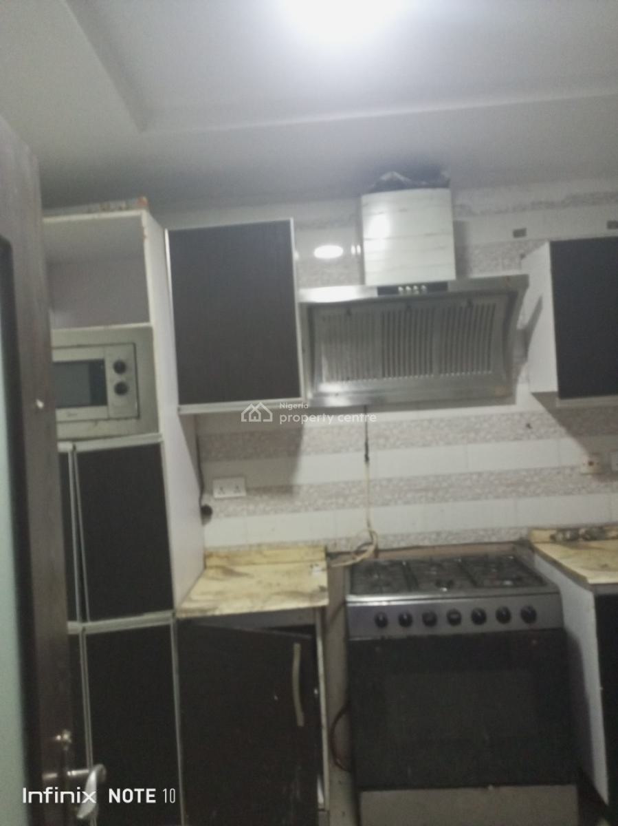 Luxury 2 Bedroom Apartment Upstairs, Off New Road Etiosa, Igbo Efon, Lekki, Lagos, Flat / Apartment for Rent