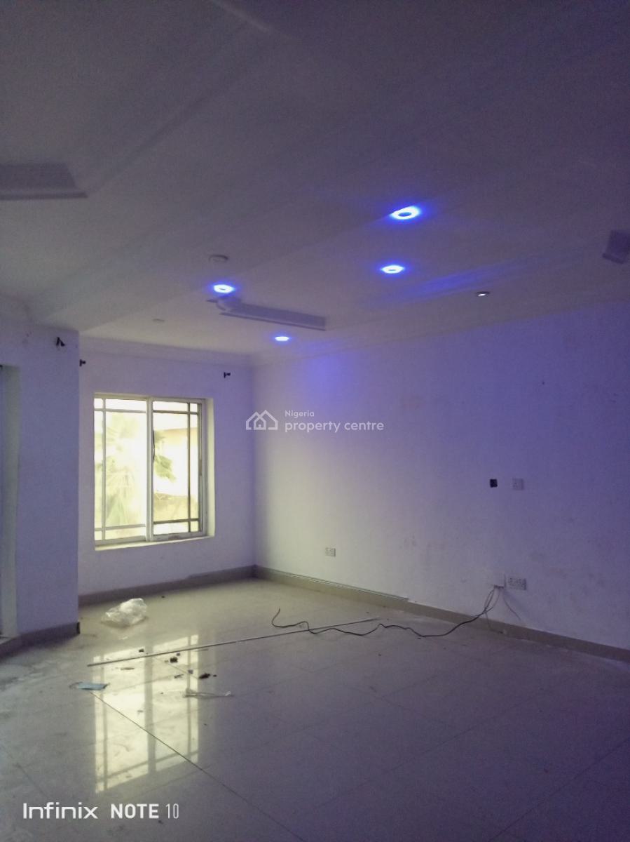 Luxury 2 Bedroom Apartment Upstairs, Off New Road Etiosa, Igbo Efon, Lekki, Lagos, Flat / Apartment for Rent