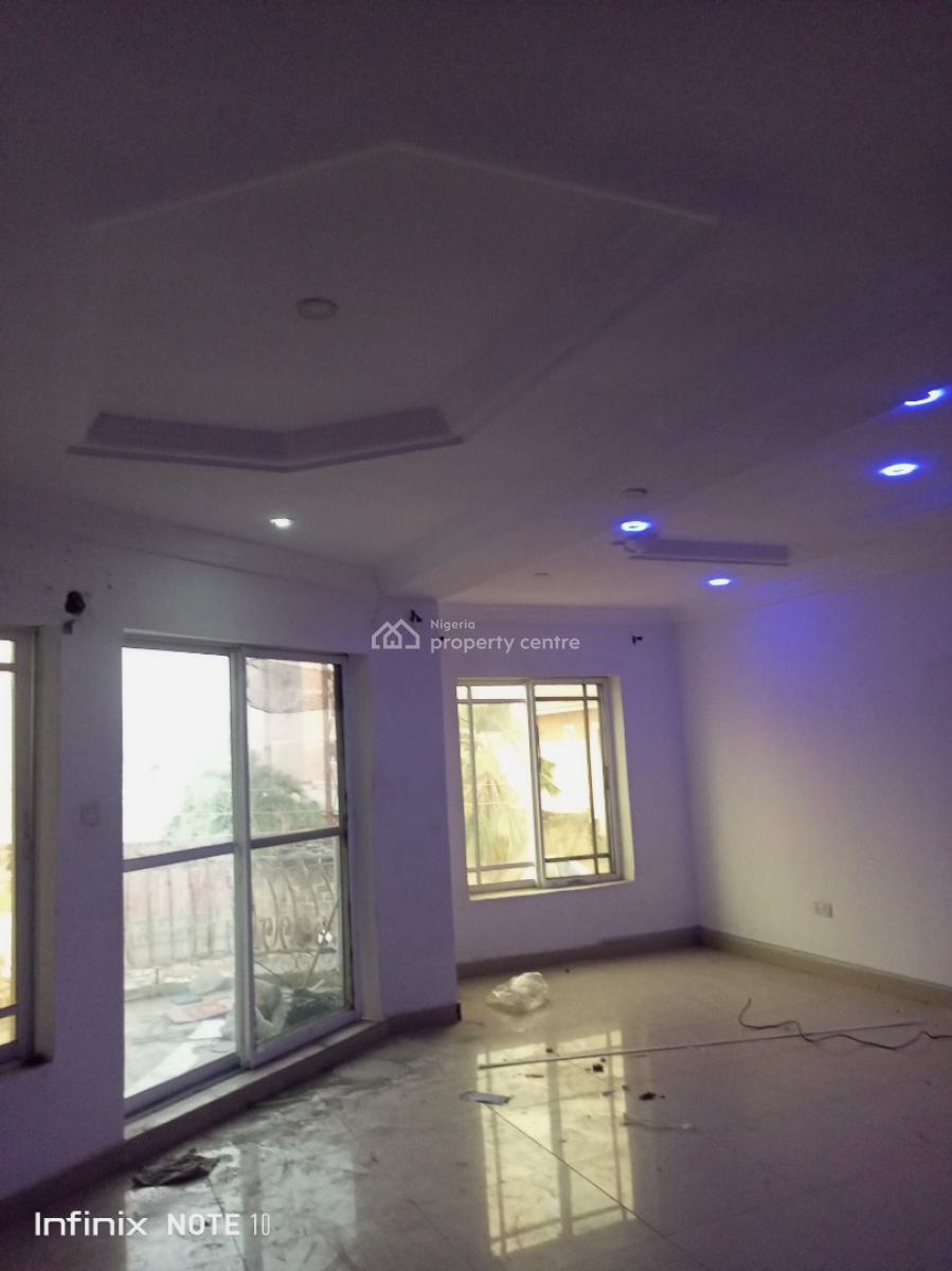 Luxury 2 Bedroom Apartment Upstairs, Off New Road Etiosa, Igbo Efon, Lekki, Lagos, Flat / Apartment for Rent