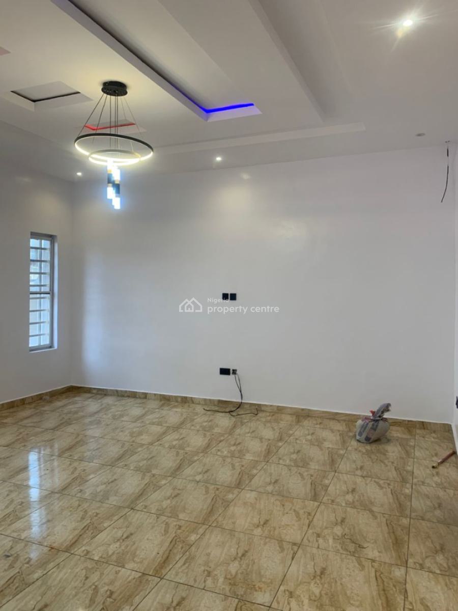 Self-serviced 4-bedroom Semi-detached Duplex with Bq, Ajah, Lagos, Semi-detached Duplex for Rent