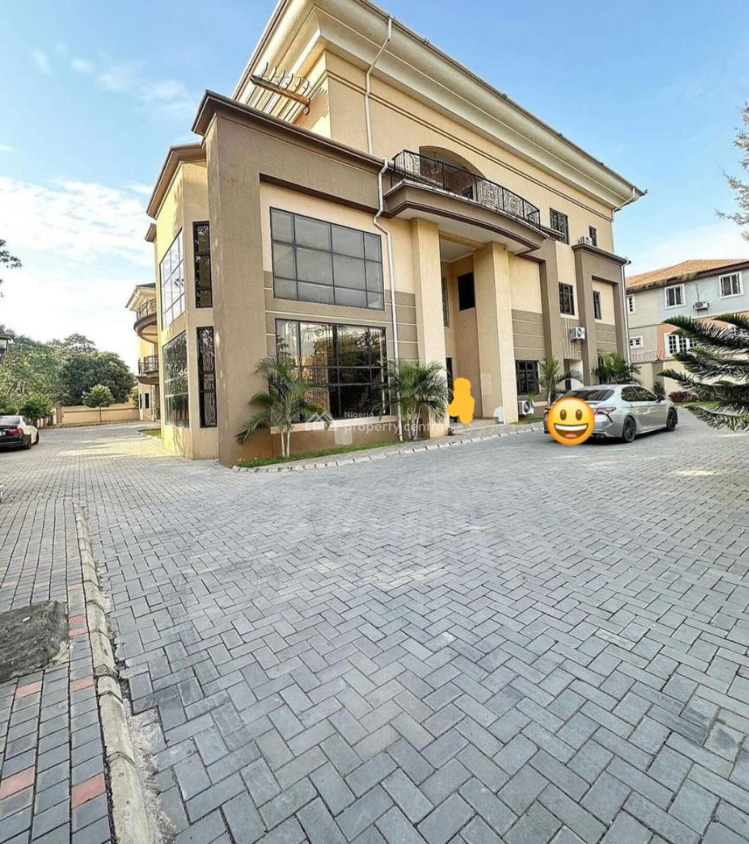 18 Bedrooms Mansion with 4 Units of 3 Bedrooms Guest Charlet, Maitama District, Abuja, Detached Duplex for Sale