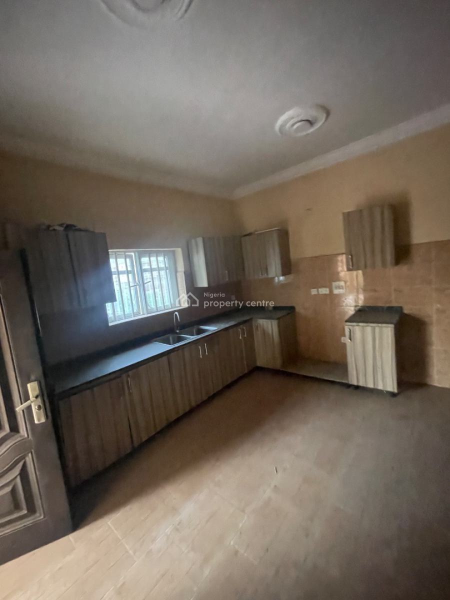 Solidly Built, Well Finished 3 Bedrooom Flat, Dawaki, Gwarinpa, Abuja, Flat / Apartment for Sale