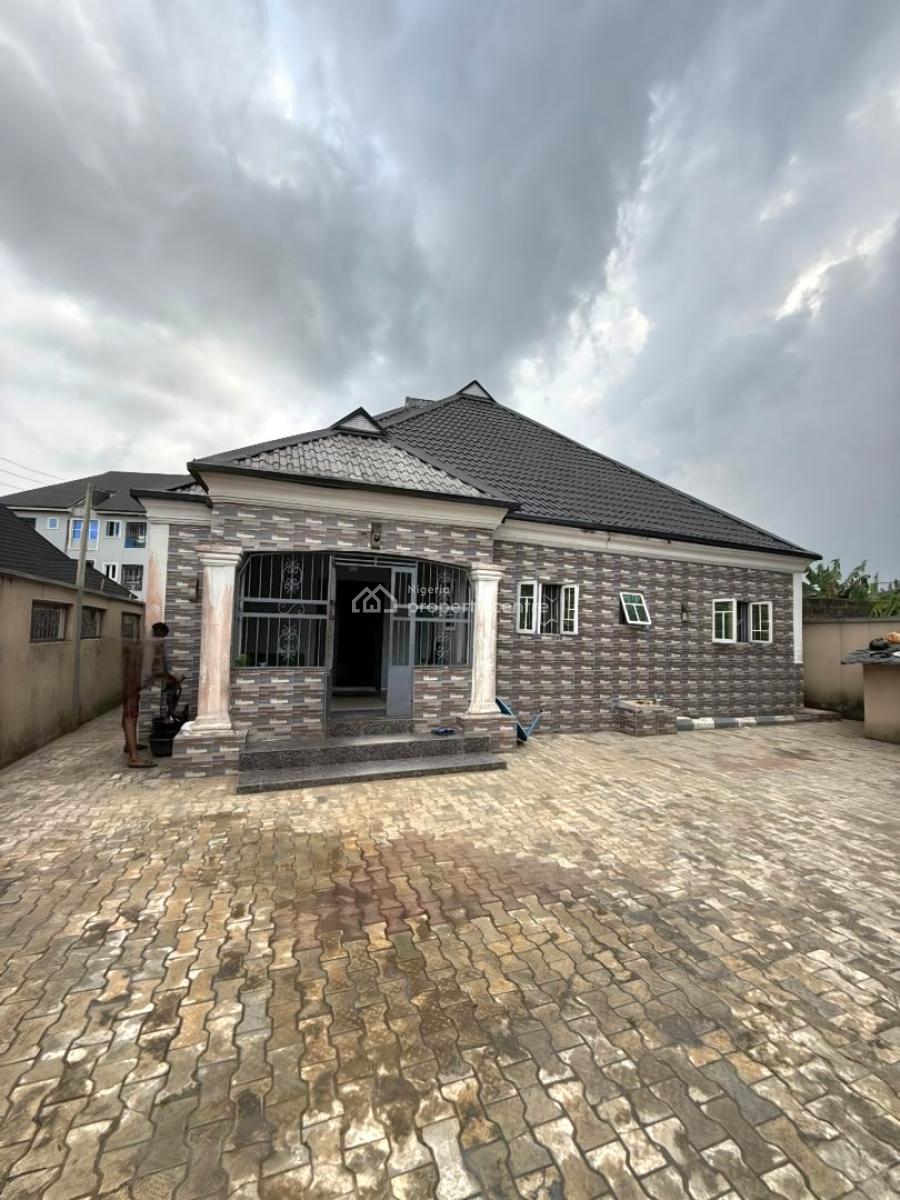 Bungalow Home of 3 Bedroom and 1 Bedroom Flats, Alakahia, Port Harcourt, Rivers, Detached Bungalow for Sale
