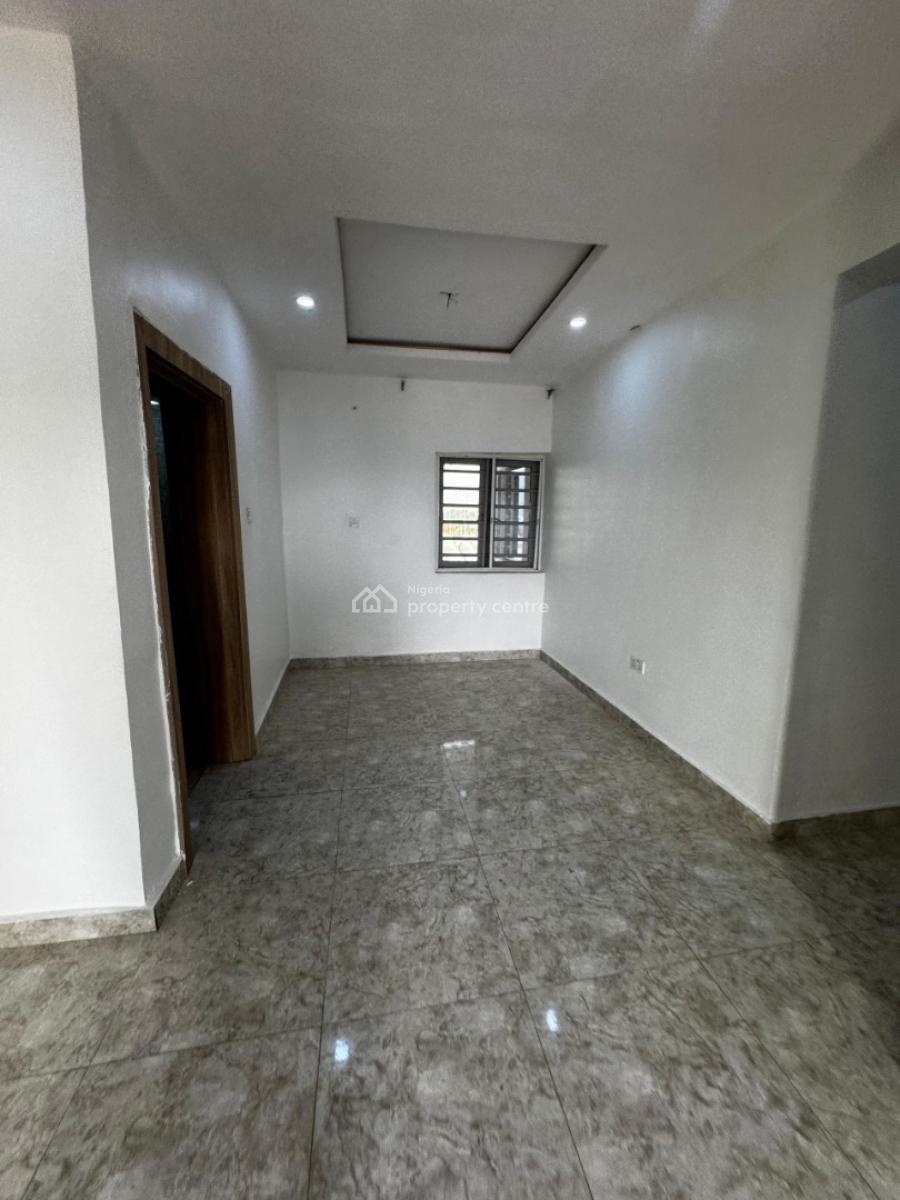 a Very Good Spacious 3 Bedroom Flat, By Gilmore. ( Video of The Apartment Is Attached), Jahi, Abuja, Flat / Apartment for Rent