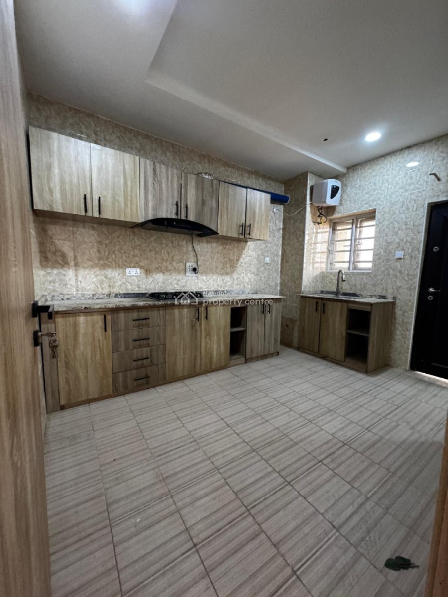 a Very Good Spacious 3 Bedroom Flat, By Gilmore. ( Video of The Apartment Is Attached), Jahi, Abuja, Flat / Apartment for Rent