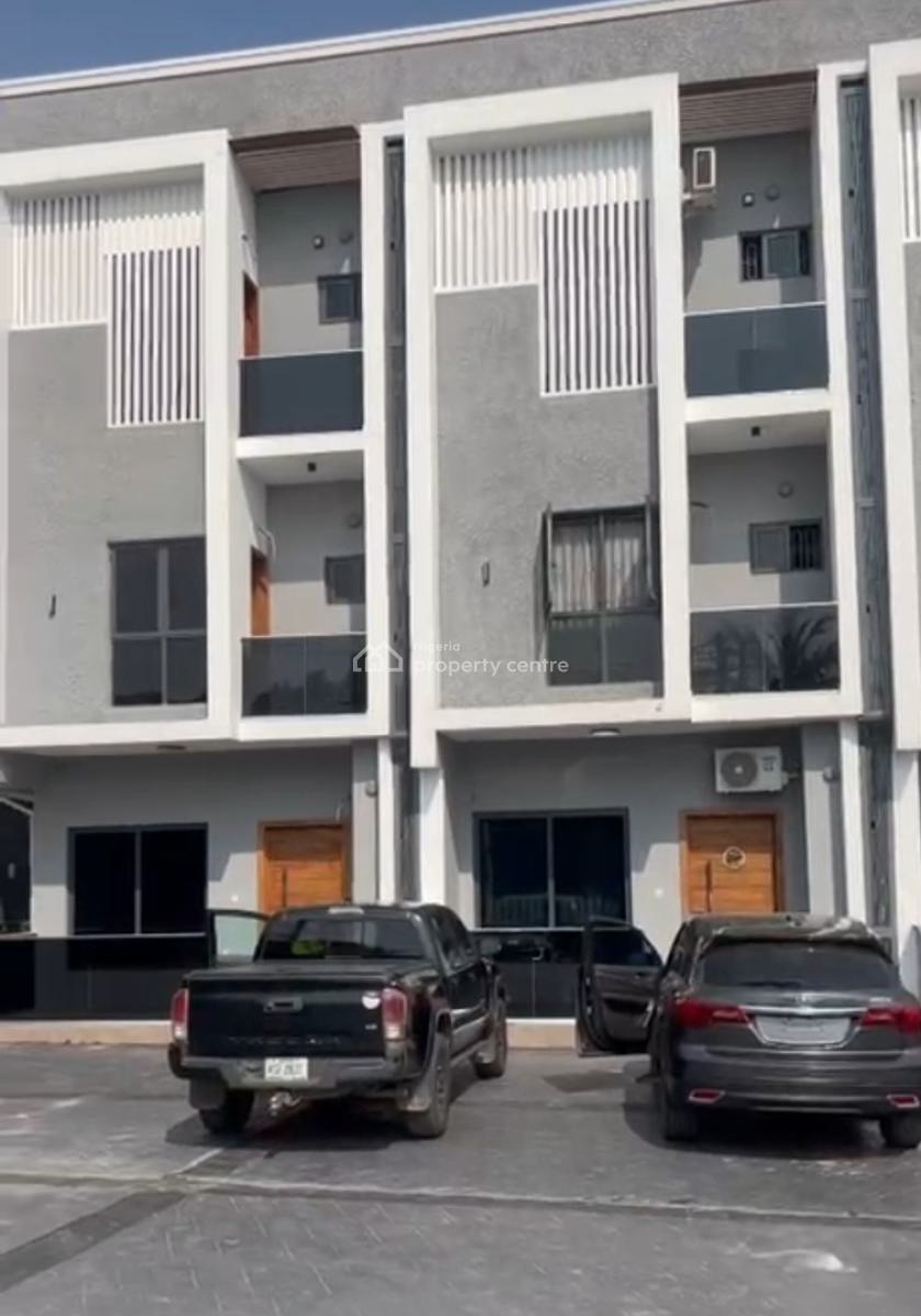 4 Bedroom Terrace, Gra Phase 2, Magodo, Lagos, Terraced Duplex for Sale