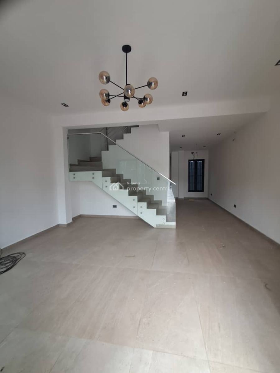 4 Bedroom Terrace, Gra Phase 2, Magodo, Lagos, Terraced Duplex for Sale