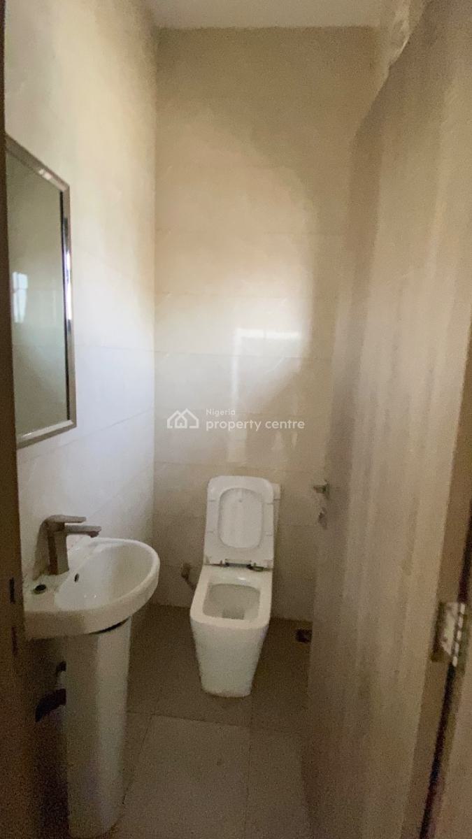 Neatly Built 3 Bedroom Flat, Gilmore, Jahi, Abuja, Flat / Apartment for Rent