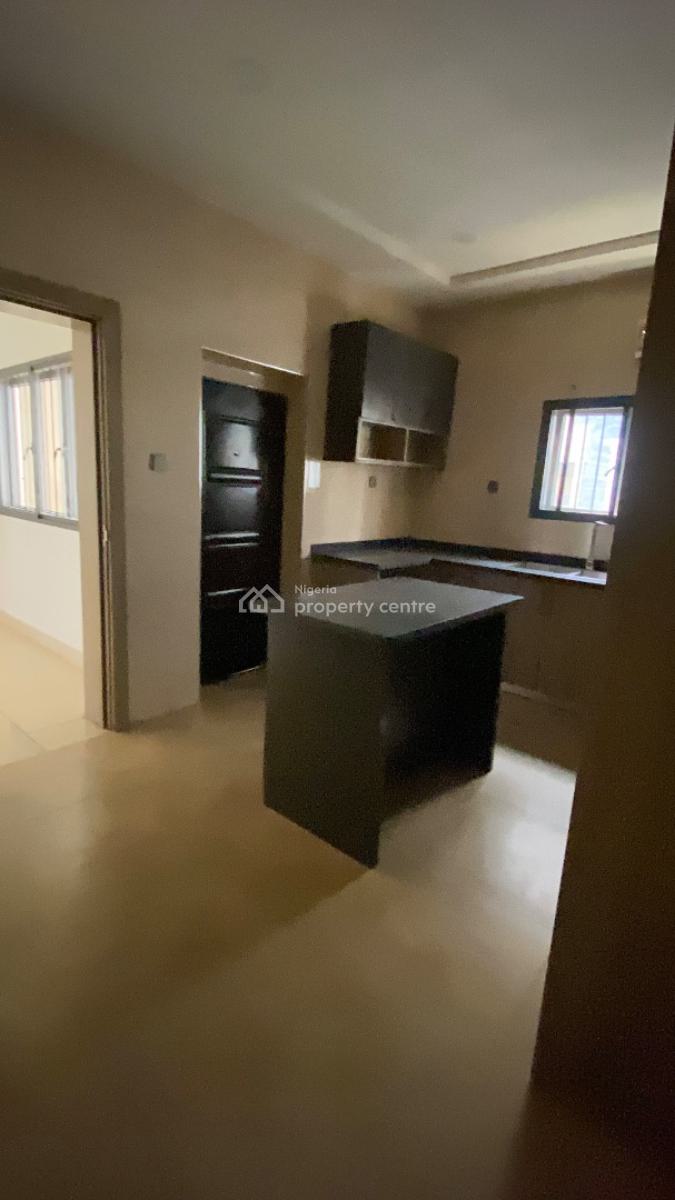 Neatly Built 3 Bedroom Flat, Gilmore, Jahi, Abuja, Flat / Apartment for Rent