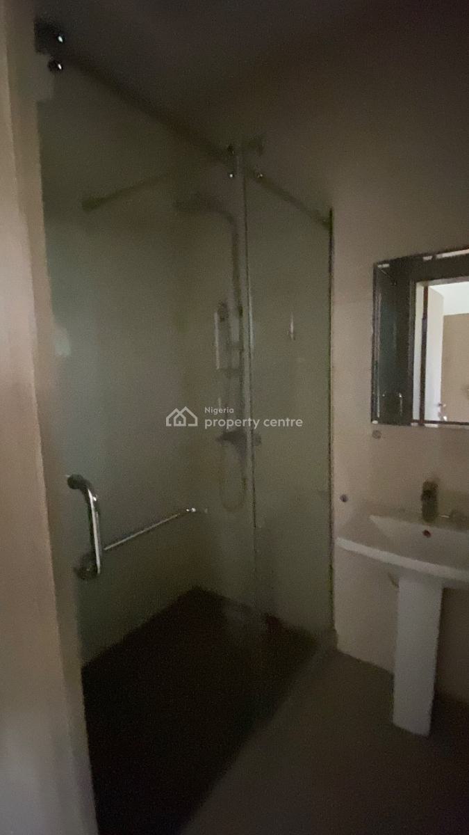 Neatly Built 3 Bedroom Flat, Gilmore, Jahi, Abuja, Flat / Apartment for Rent