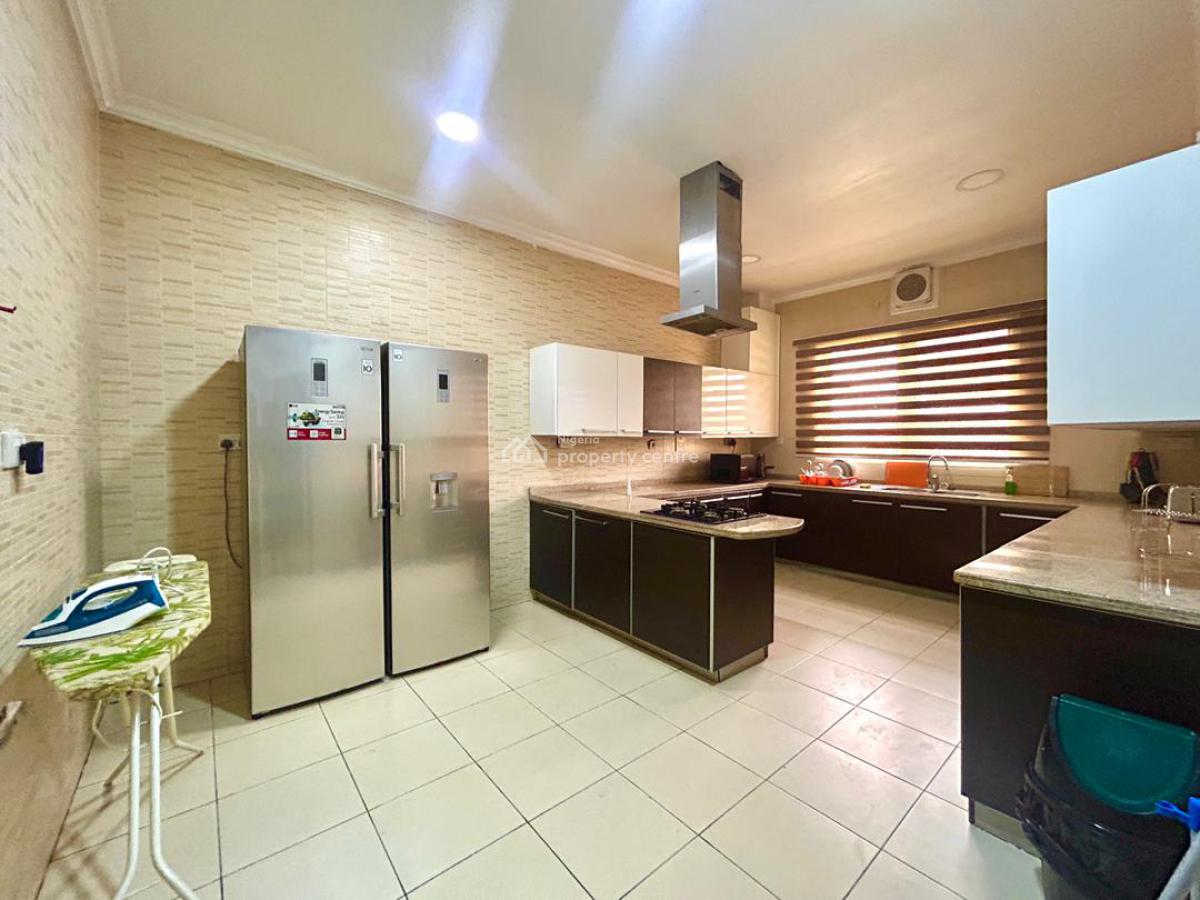 2 Units of 3 Bedroom En-suite Apartments with Swimming Pool and Gym, Off Bourdillon Road, Old Ikoyi, Ikoyi, Lagos, Flat / Apartment for Rent