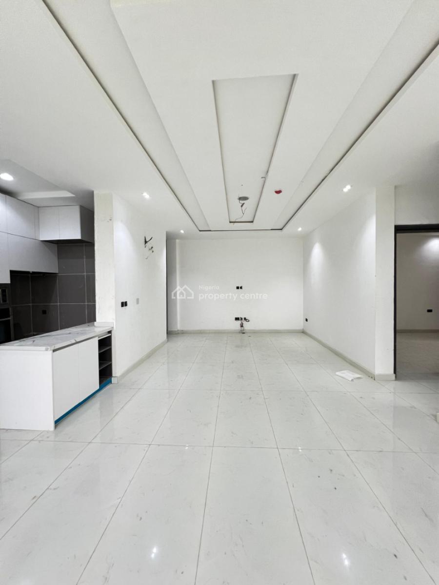 Spacious 2 Bedroom Apartment with Bq, Swimming Pool, Gym & Elevator, Lekki Phase 1, Lekki, Lagos, Block of Flats for Sale