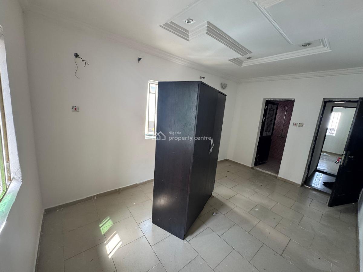 Spacious 3 Bedroom Apartment, Serene and Secured Area, Ologolo, Lekki, Lagos, Flat / Apartment for Rent