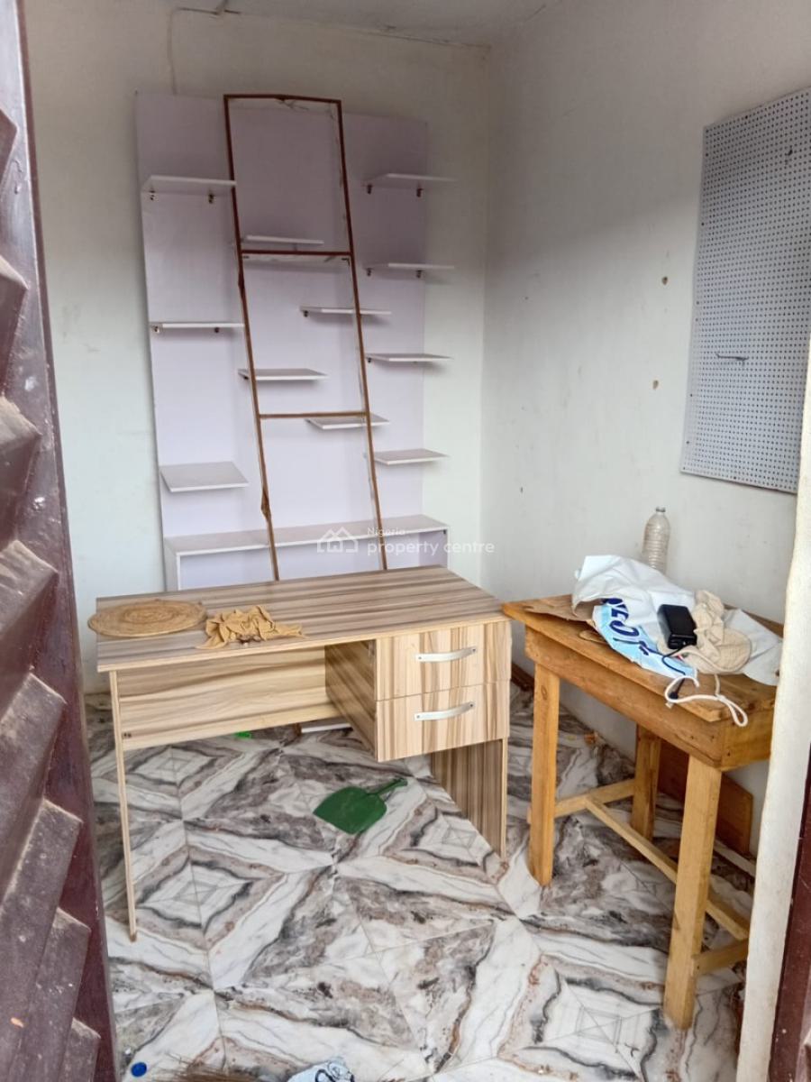 Shop/plaza/mall, I , Alubarika Plaza Off Agric Road,igando Lagos, Igando, Alimosho, Lagos, Shop for Rent