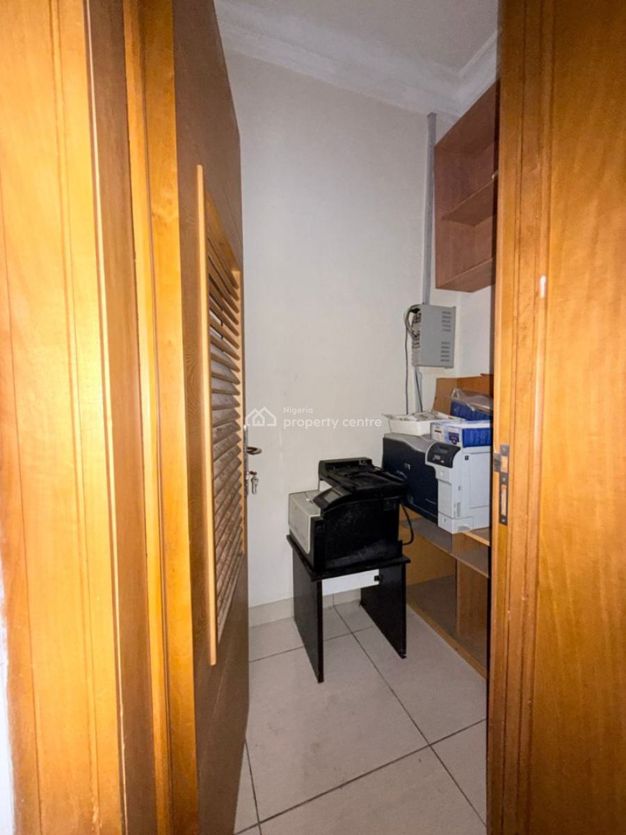 Commercial 5bedroom with Ample Parking Bq Security House, Right Hand, Lekki Phase 1, Lekki, Lagos, Detached Duplex for Rent