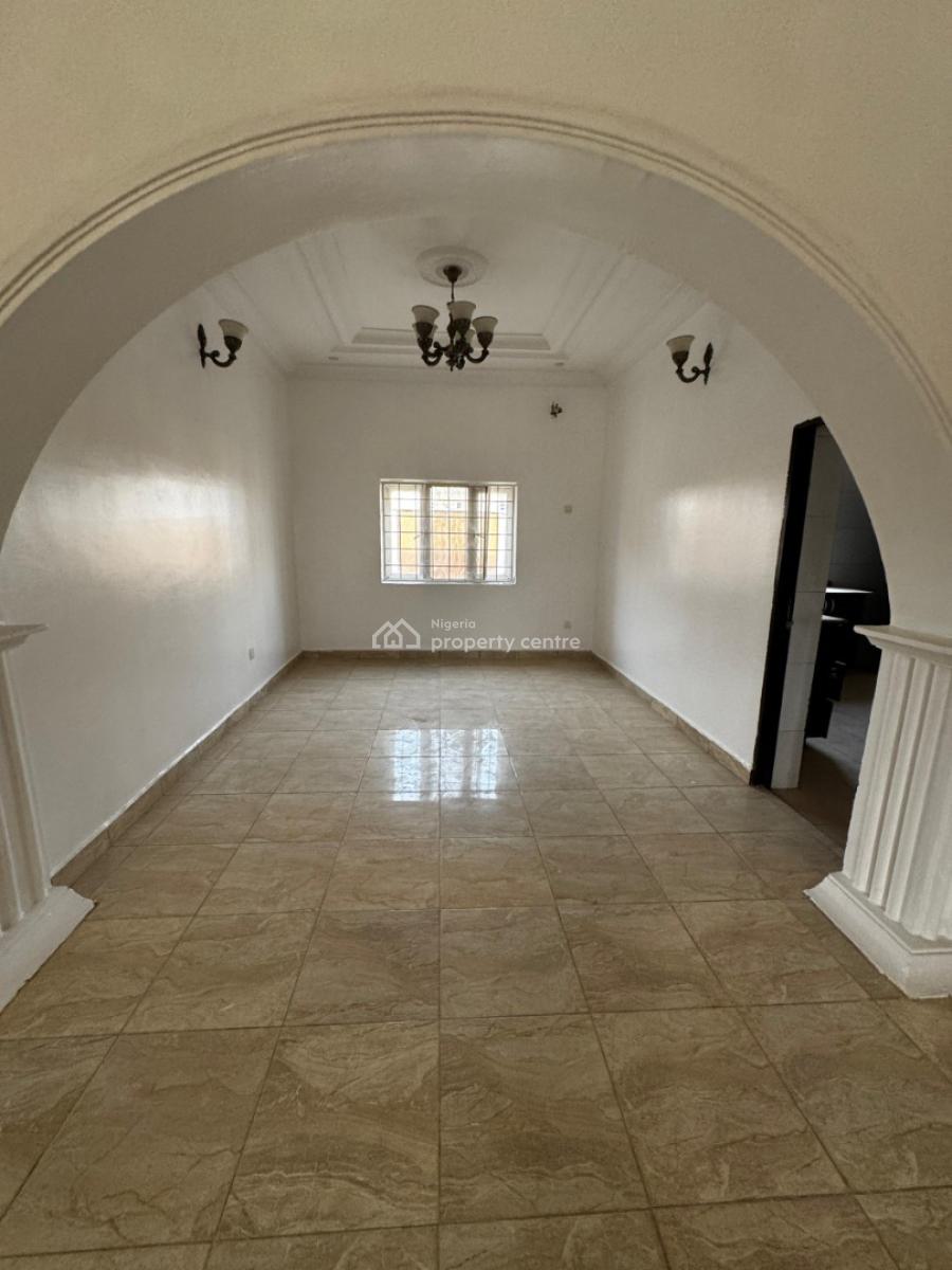 a Very Good Spacious 3-bedroom Flat, By Gilmore ( Video of The Apartment Is Attached), Jahi, Abuja, Flat / Apartment for Rent