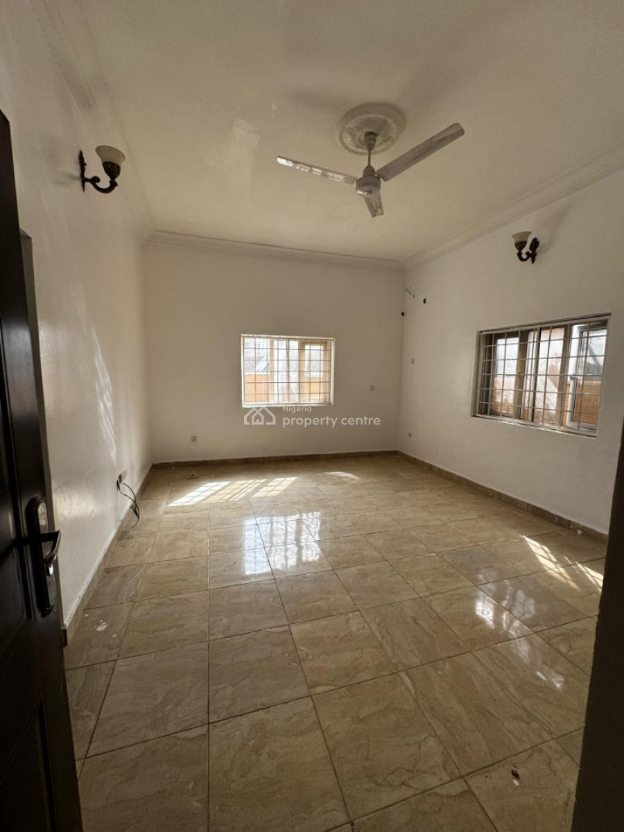 a Very Good Spacious 3-bedroom Flat, By Gilmore ( Video of The Apartment Is Attached), Jahi, Abuja, Flat / Apartment for Rent