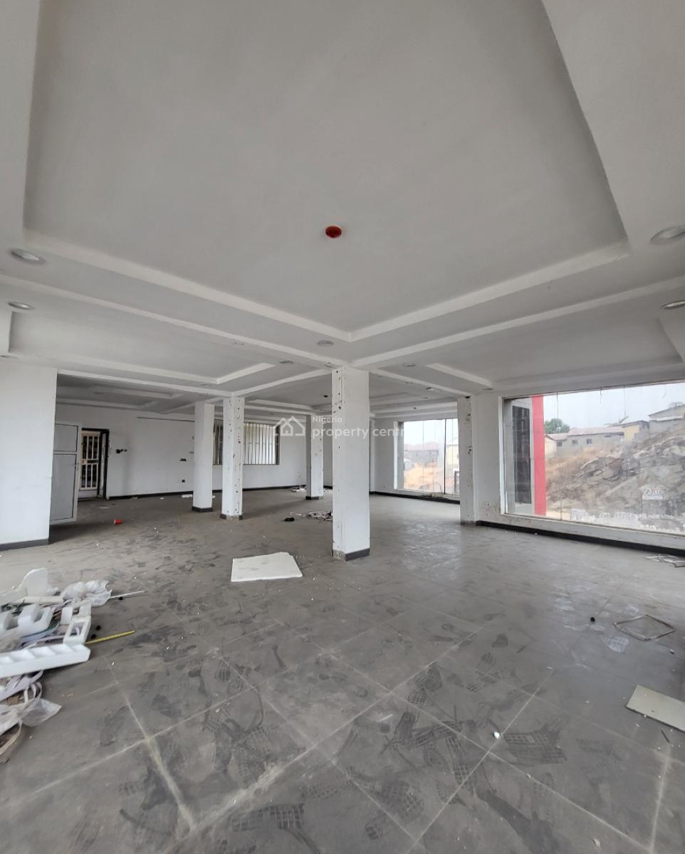 Luxurious Massive Office Space/shop, H-medix Axis, Guzape District, Abuja, Office Space for Rent