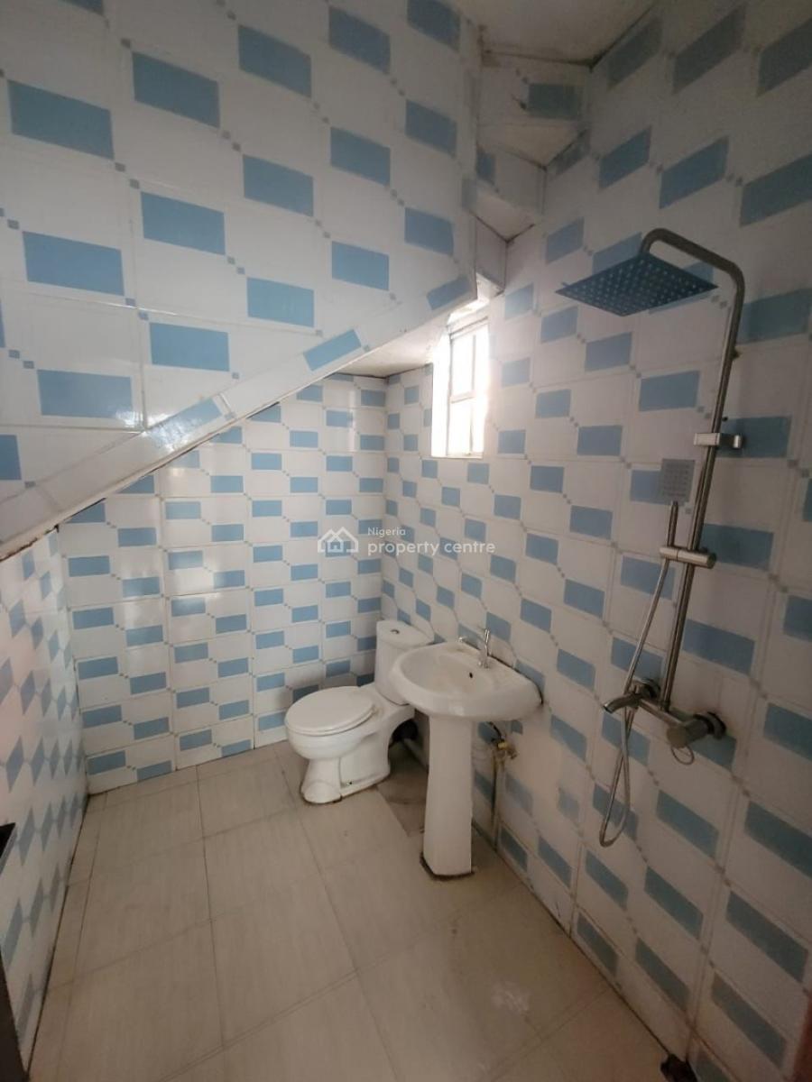 Decent Mini Fkat with Two Toilets, Bera Estate Chevron Drive, Lekki, Lagos, Mini Flat (room and Parlour) for Rent