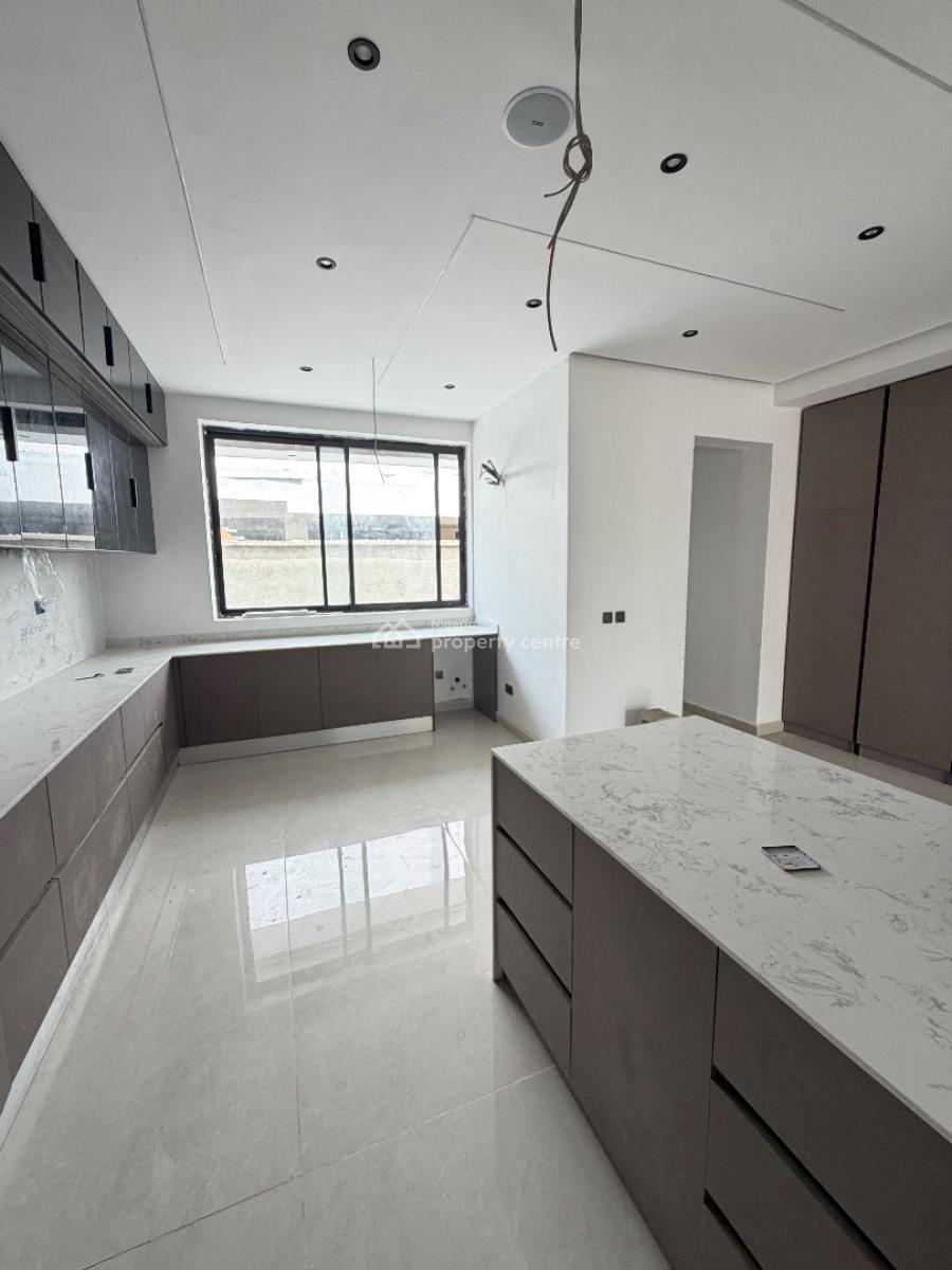 Spacious 6 Bedroom Detached House with Pool, Lekki Phase 1, Lekki, Lagos, Detached Duplex for Sale