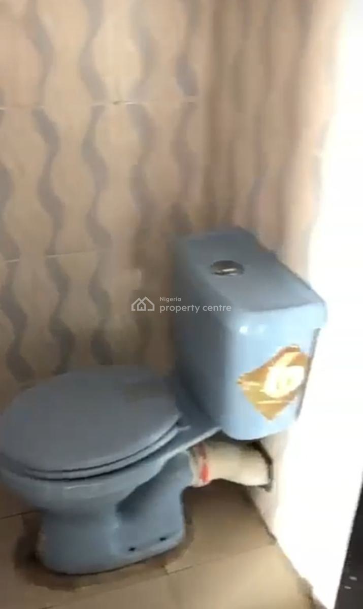Upstairs Mini Flat, United Estate, Sangotedo, Ajah, Lagos, Mini Flat (room and Parlour) for Rent