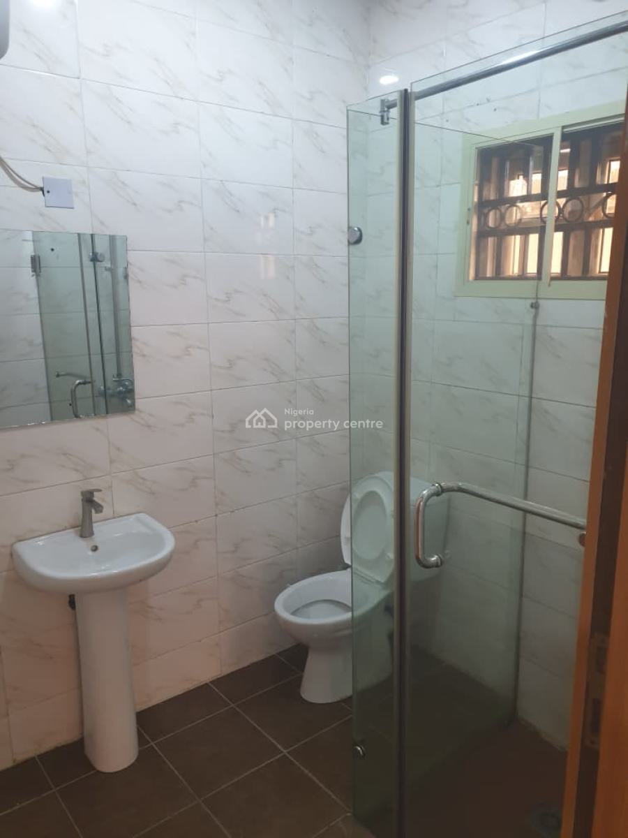 2 Bedroom Apartment, Gra Phase 2, Magodo, Lagos, Flat / Apartment for Rent