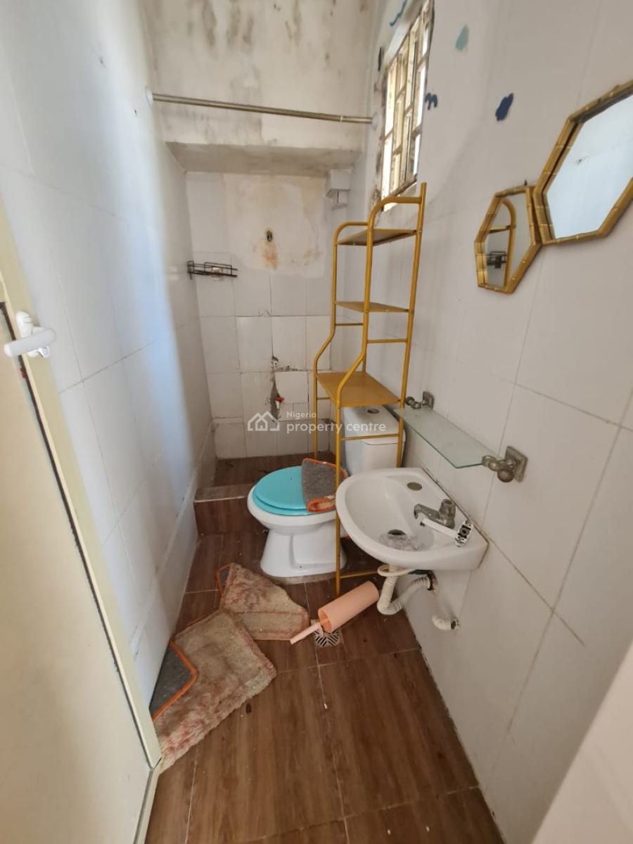 Luxurious Juicy Self Contain, Off Fola Osibo Street, Lekki Phase 1, Lekki, Lagos, Self Contain (single Rooms) for Rent