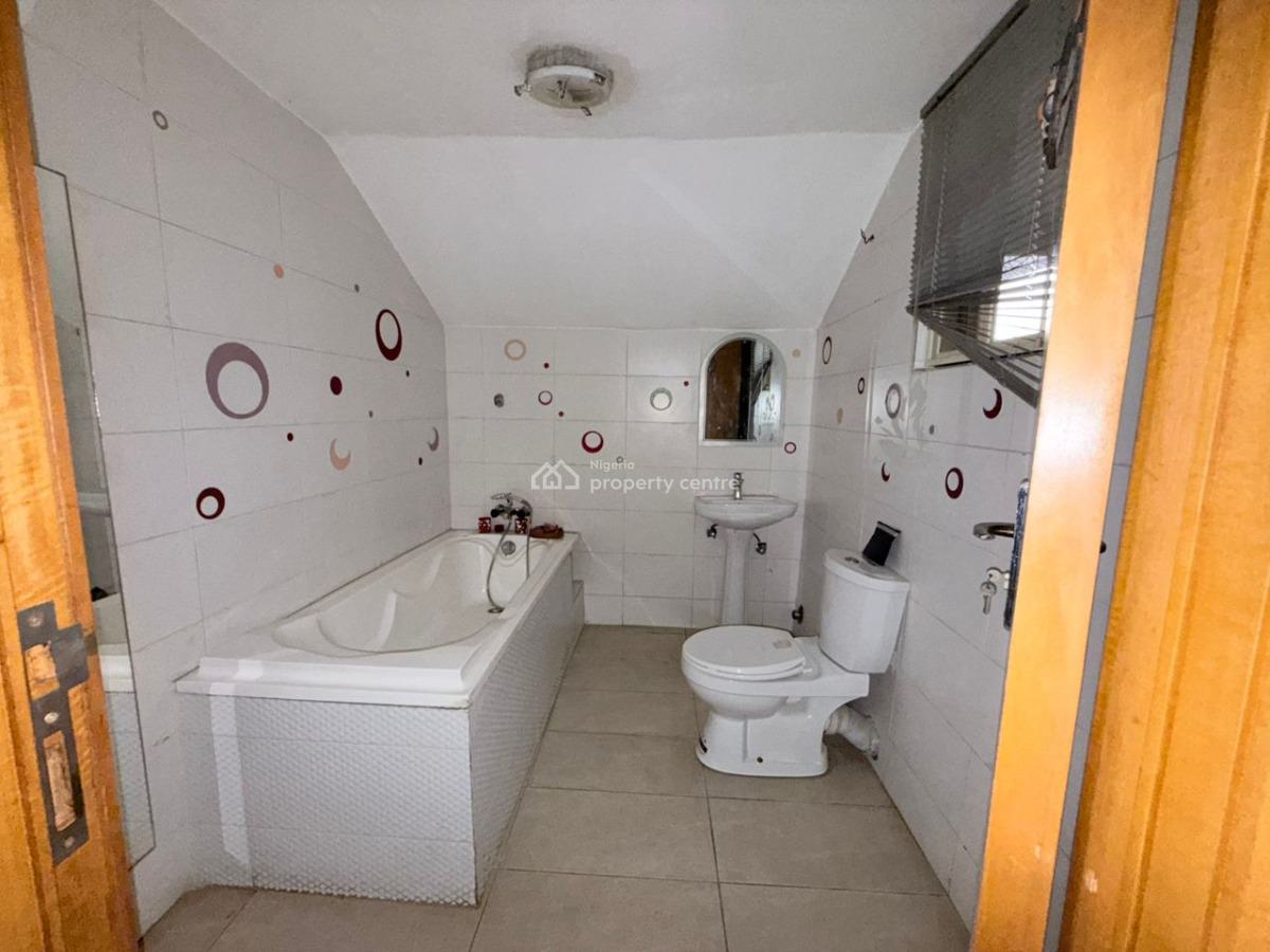 a Well Maintained 5 Bedroom Semi Detached Duplex with Bq, Lekki Phase 1, Lekki, Lagos, Semi-detached Duplex for Rent