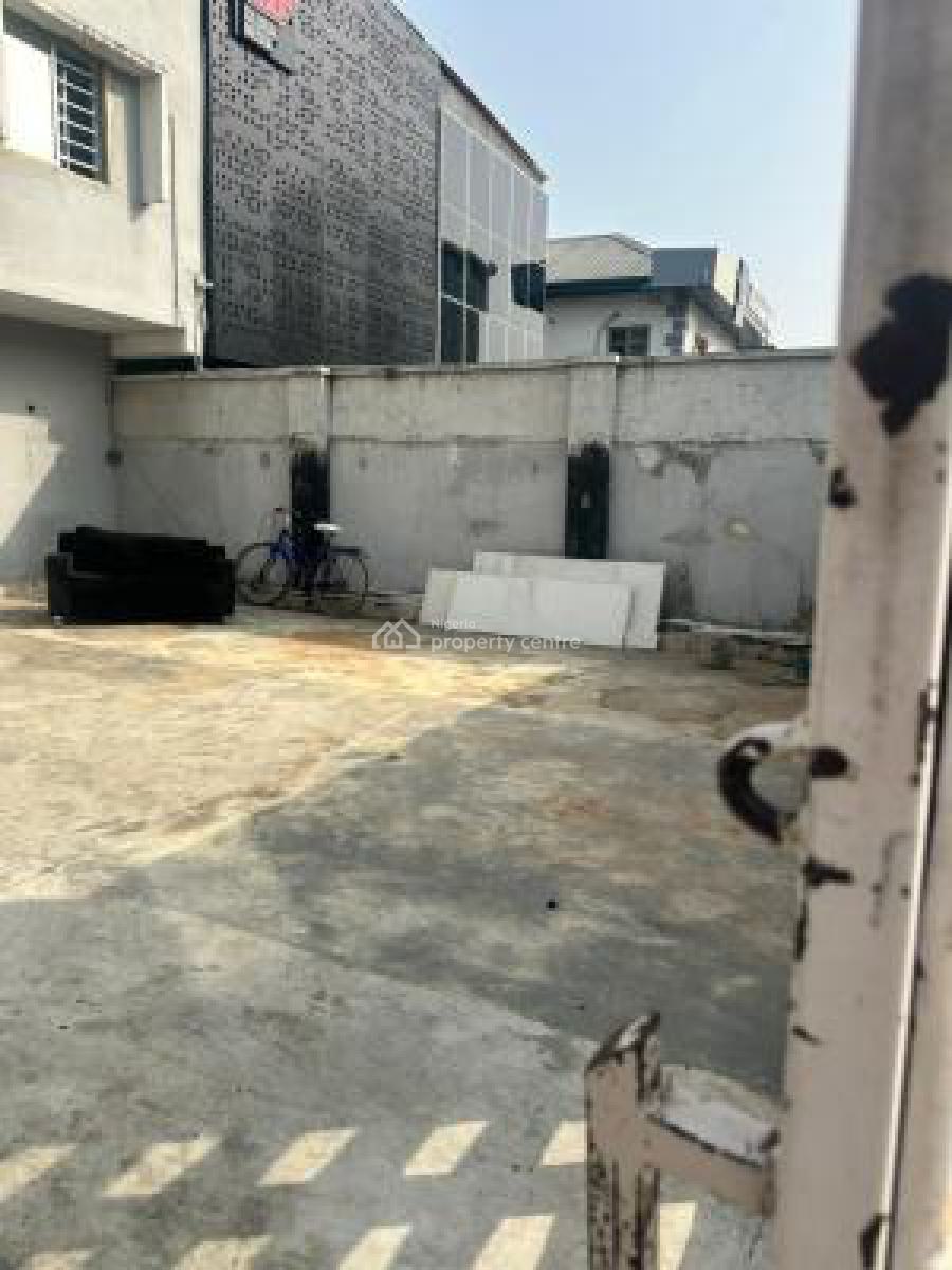 Commercial Duplex, Lekki Phase 1, Lekki, Lagos, Semi-detached Duplex for Rent