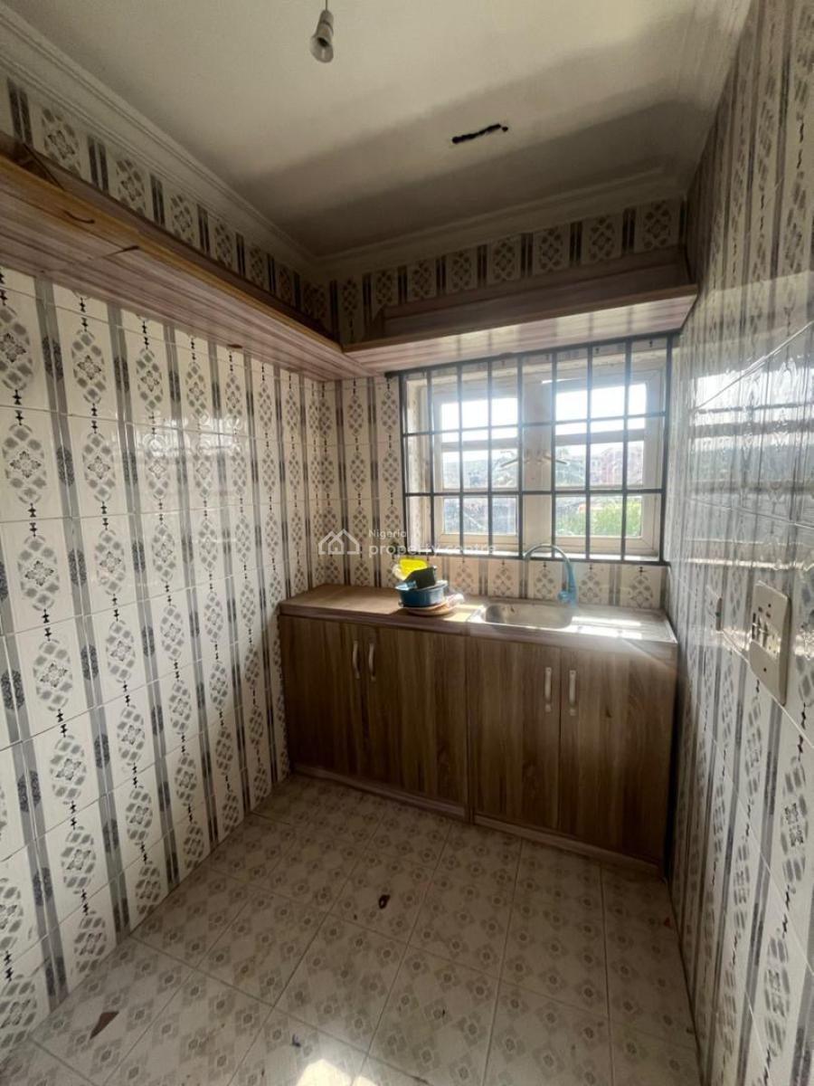 Brand New 3 Bedrooms Apartment, Upstairs, Badore, Ajah, Lagos, Flat / Apartment for Rent