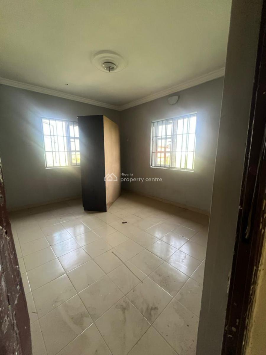 Brand New 3 Bedrooms Apartment, Upstairs, Badore, Ajah, Lagos, Flat / Apartment for Rent